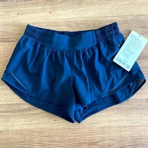 Lululemon Hotta Hot LR Short 2.5” Lined